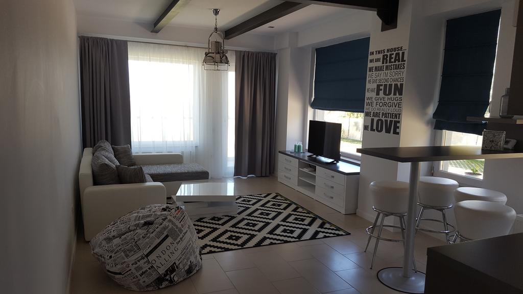 Le Reve Apartment Mamaia Nord Bagian luar foto