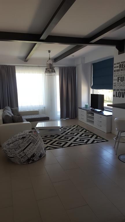 Le Reve Apartment Mamaia Nord Bagian luar foto