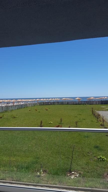 Le Reve Apartment Mamaia Nord Bagian luar foto