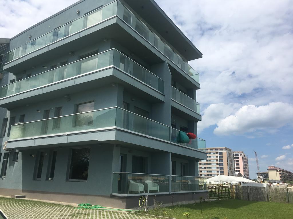 Le Reve Apartment Mamaia Nord Bagian luar foto