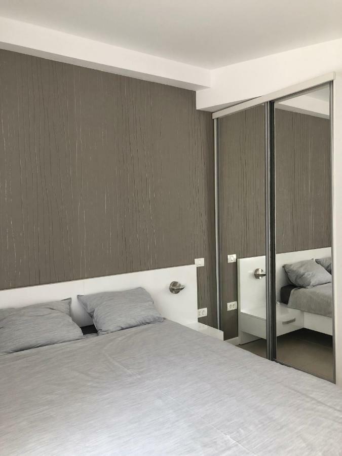 Le Reve Apartment Mamaia Nord Bagian luar foto