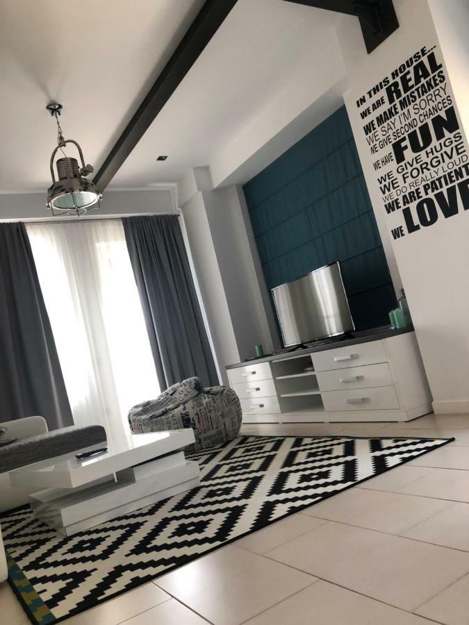 Le Reve Apartment Mamaia Nord Bagian luar foto
